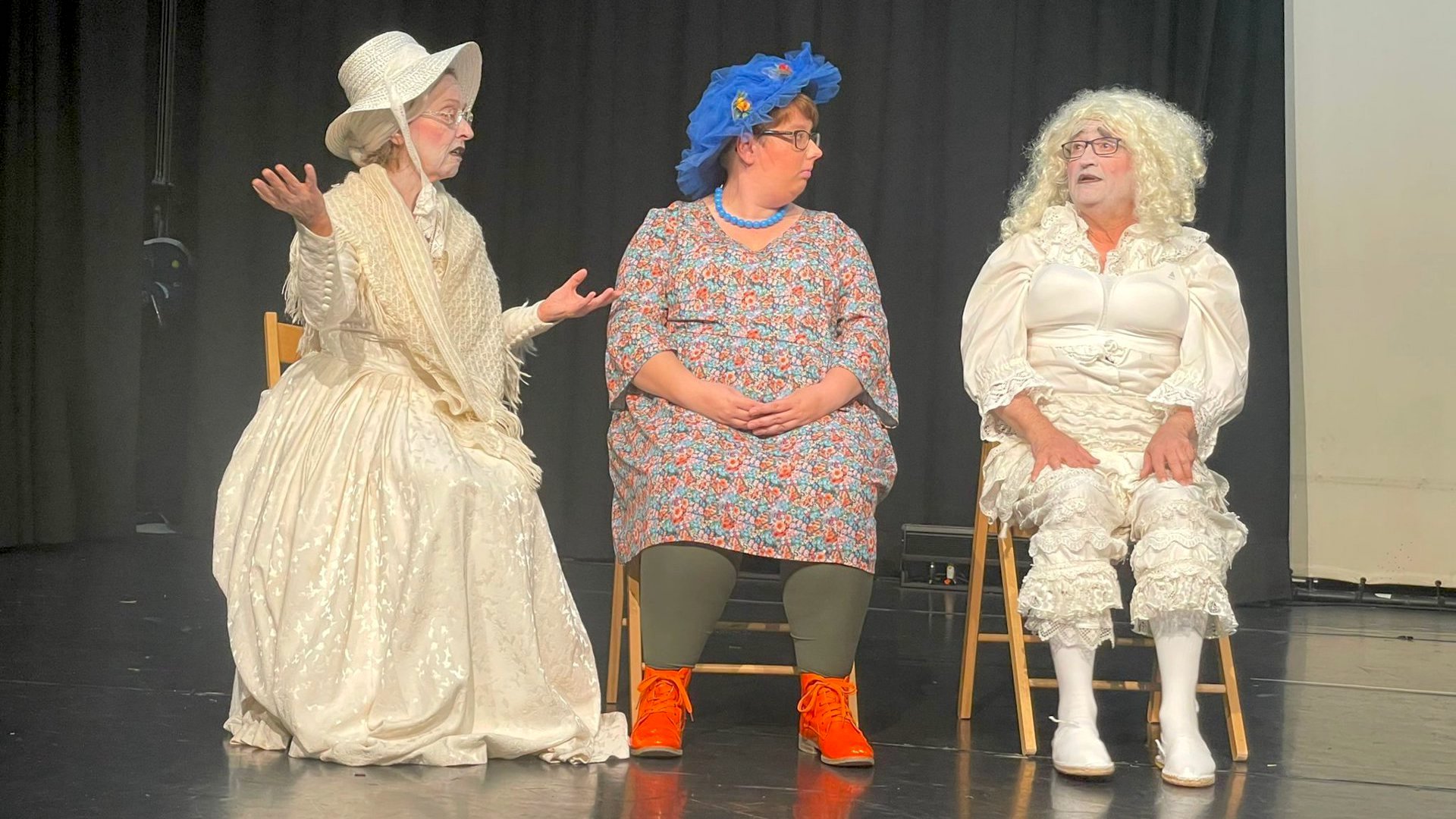 Yvonne, Prinzessin von Burgund Theaterwerkstatt Bargteheide